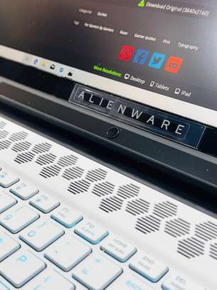 Alienware M17 R2 – Gaming Premium image 8