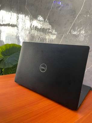 Dell 7410 core i5 10éme génération image 4