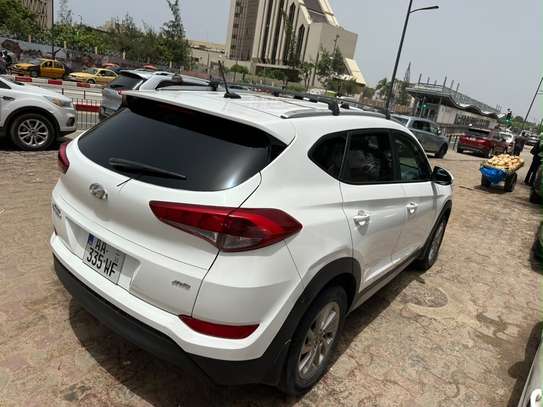 Hyundai Tucson 2017 image 2