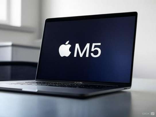 MacBook pro M5 MAX 48GB / 2TB image 2