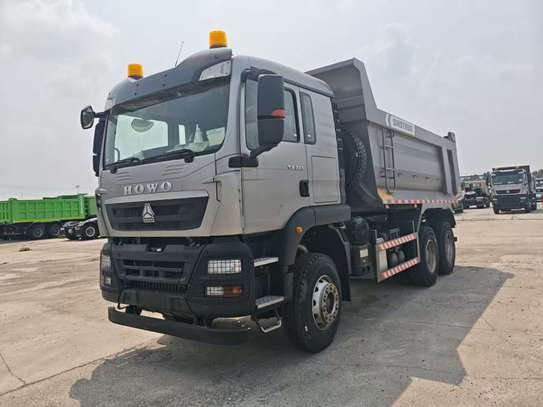 Camion benne sinotruk howo tx image 2
