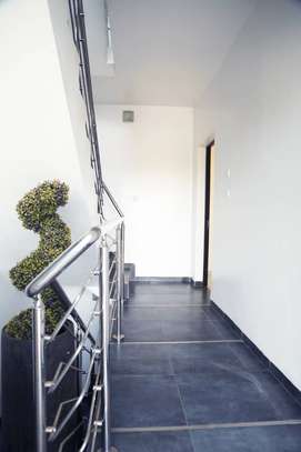 Bel appartement à Yoff Onomo image 8