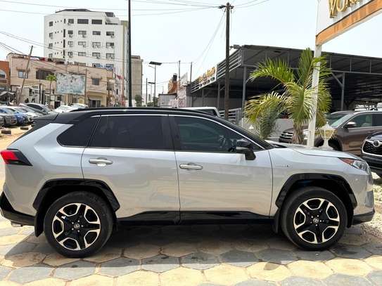 Toyota Rav 4XSE Hybride image 6
