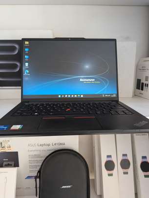Lenovo E14 gen5 ) i5 ) 13e generation ) 16g de ram ) 256 image 2