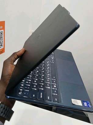 Lenovo premium image 8