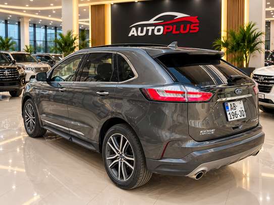 Ford Edge Titanium 2019 image 3