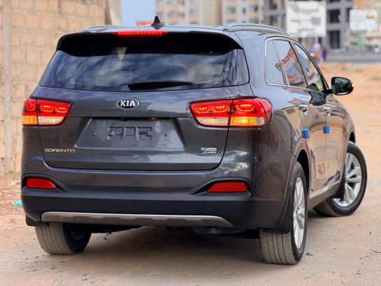 Kia sorento image 5