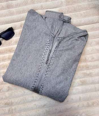 djellabasous-vêtements. Qu'est-ce image 8