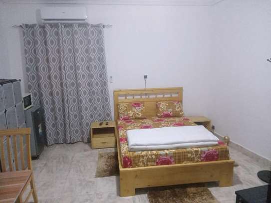 CHAMBRES SPACIEUSES CLIMATISÉES À LOUER image 3