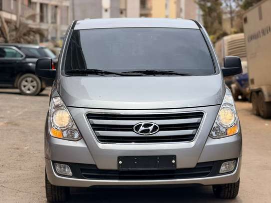 HYUNDAI STAREX 🔘 Année :   2017 image 14
