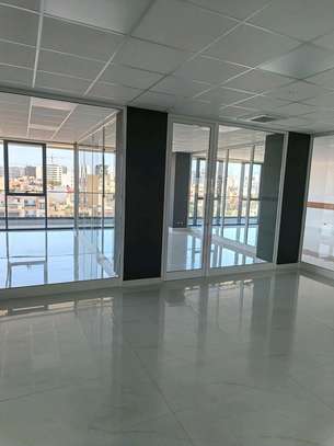 PLATEAUX DE BUREAUX À LOUER image 6