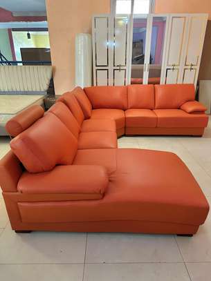 Canapé d'angle cuir rouge 6-7 places design image 2