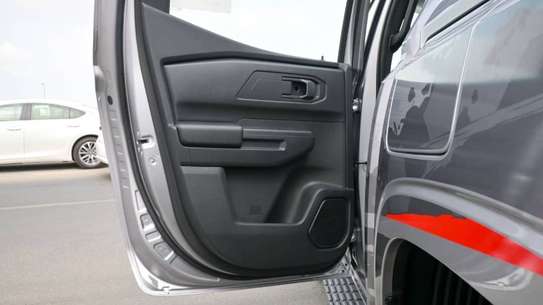 Mitsubishi double cabine 2026 image 4
