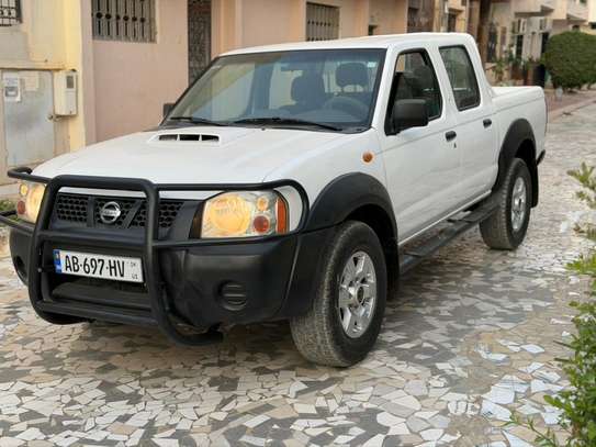 Nissan hardbody image 2