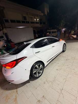 Hyundai Elantra 2015 image 4