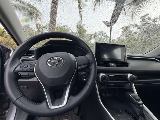 TOYOTA RAV4  |  Comfort Edition | Comme neuve image 8