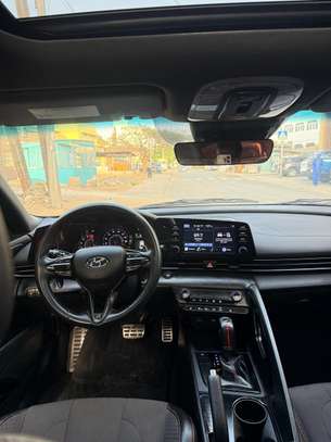 Hyundai elantra image 2