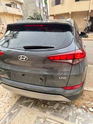 HYUNDAI TUCSON 2018 image 10