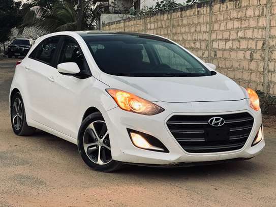 Hyundai Elantra GT 2017 venant image 3