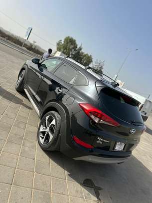 Tucson Limited 2017 image 2
