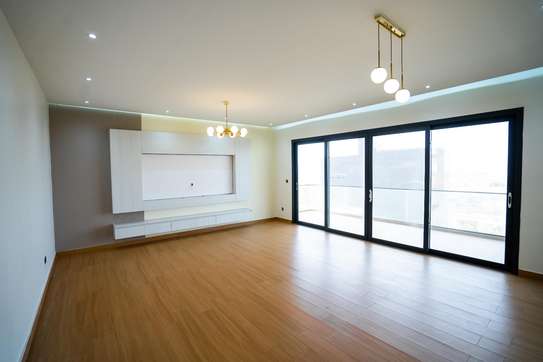 Bel appartement haut standing semi -équipé image 2
