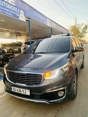 Kia carnival 2017 image 3