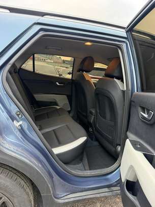 KIA STONIC 2019 image 11