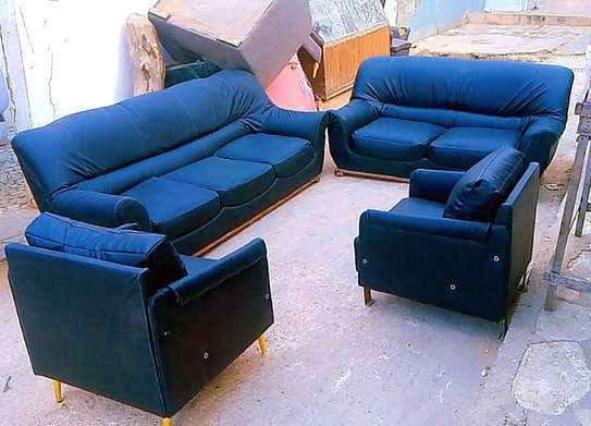 Canape 7 places a bon état image 1