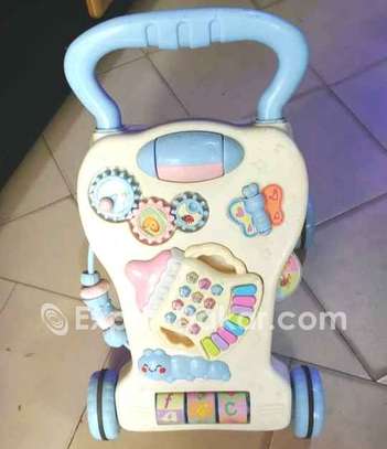 Trotteur Pour Apprendre A Marcher Gueule Tapee Expat Dakar