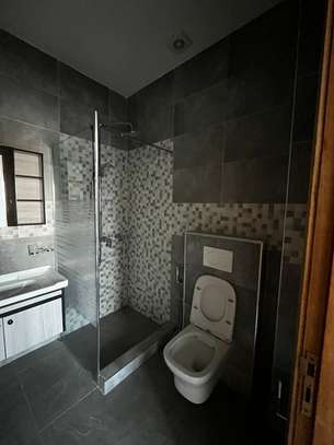Appartement F4 à louer aux almadies image 3