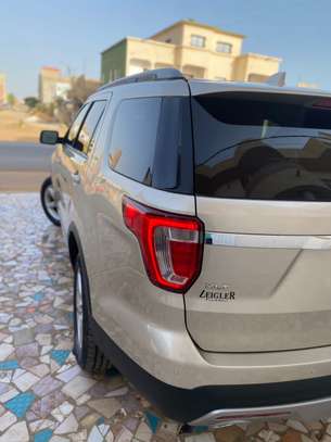 Ford Explorer XLT 2017 image 1