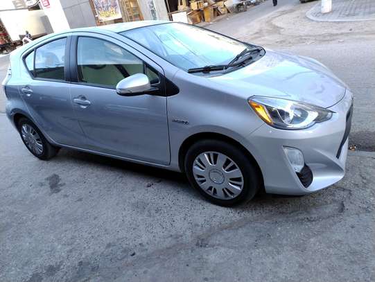 Toyota Prius image 3