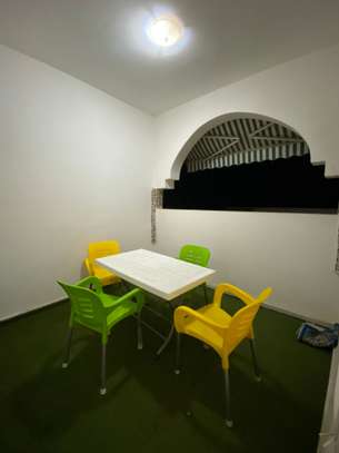 Joli studio meublé à liberté 6 image 6