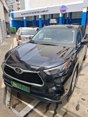 Toyota highlander 2024 image 2