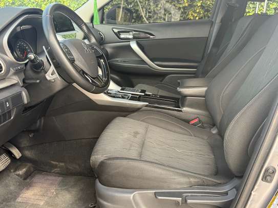 Mitsubishi Éclipse _2019 image 12