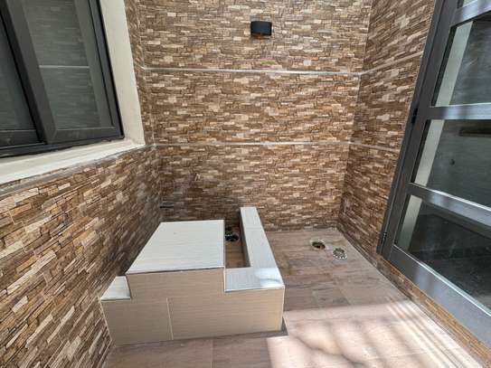 Sacré cœur 3 appartements à louer derrière pape diob image 3