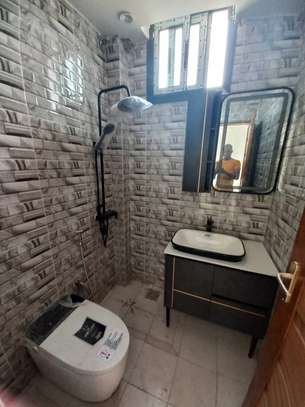 APPARTEMENT F4 A LOUER A NGOR image 3