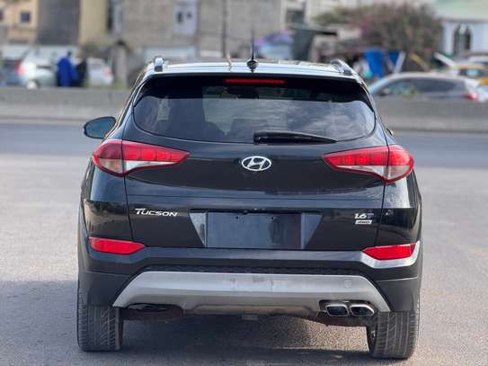 Hyundai Tucson 1.6L essence  2017 image 5