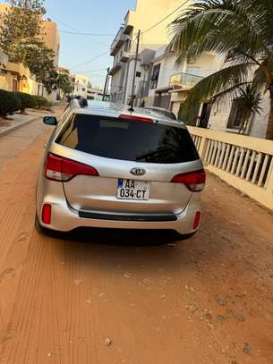 kia sorento image 1