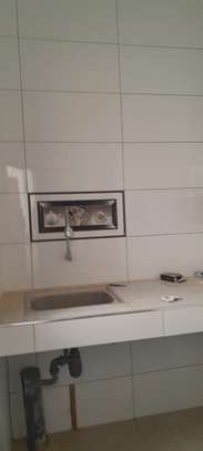Appartement F3 à louer à Zac mbao image 7