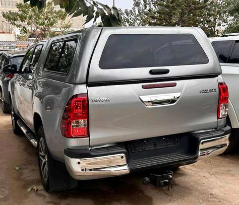 Toyota hilux 2018 image 4