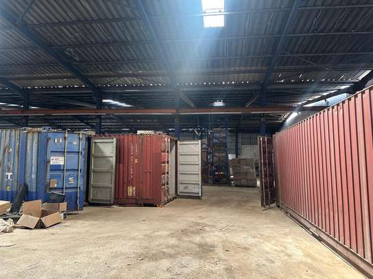 HANGAR A LOUER  1500m2 image 4