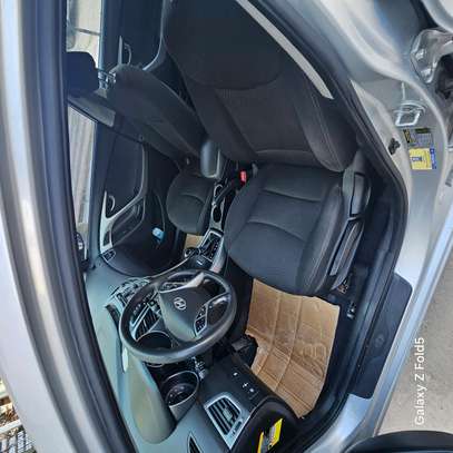 Hyundai  elantra 2016 vena déja dédouoinne image 2