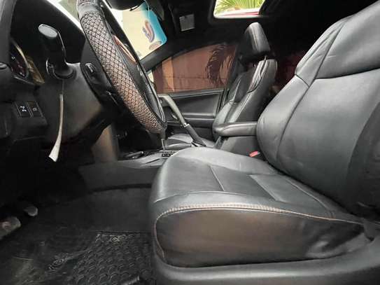 TOYOTA RAV4 2017 image 13