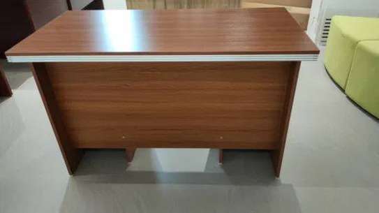 Table bureau avec étagères image 3
