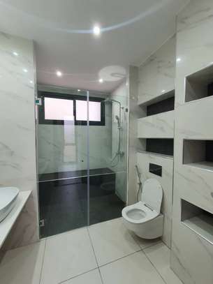 Appartement à louer au 1er étage - Cité Keur Gorgui image 7