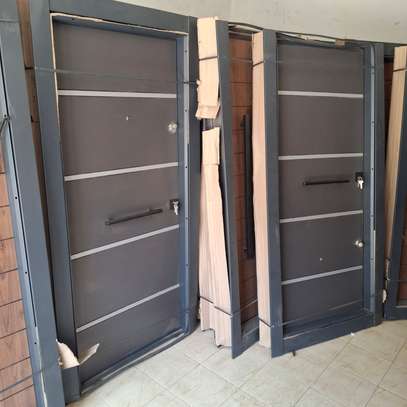 Porte entrée de sécurité neuve dans leur emballage image 10