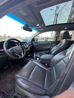 HYUNDAI TUCSON 2016 image 6