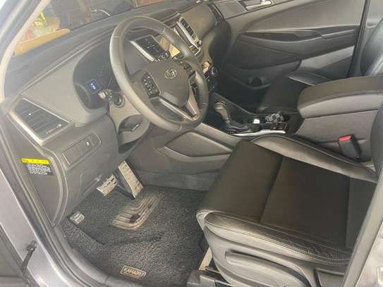 HYUNDAI TUCSON 2018 image 14