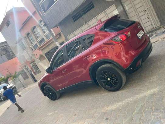 Mazda CX-5 SUV rouge dynamique polyvalent image 5